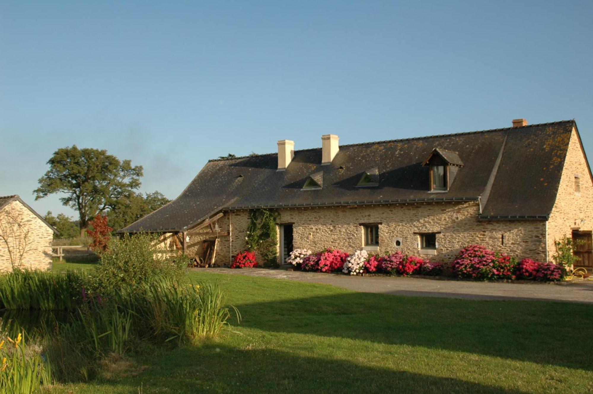 Bed and Breakfast Grand Mainguet Saint-Lambert-la-Potherie Exterior foto
