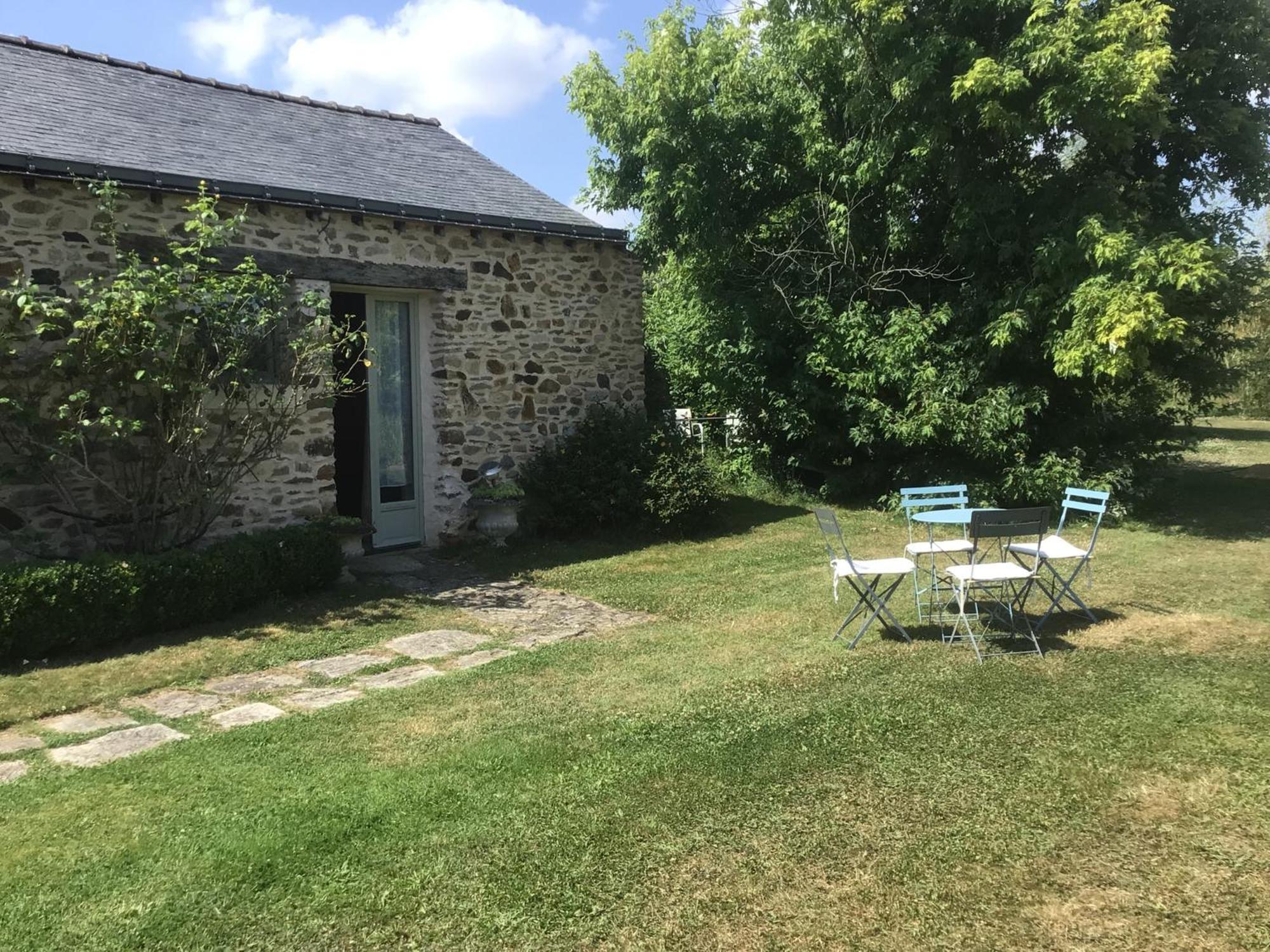 Bed and Breakfast Grand Mainguet Saint-Lambert-la-Potherie Exterior foto