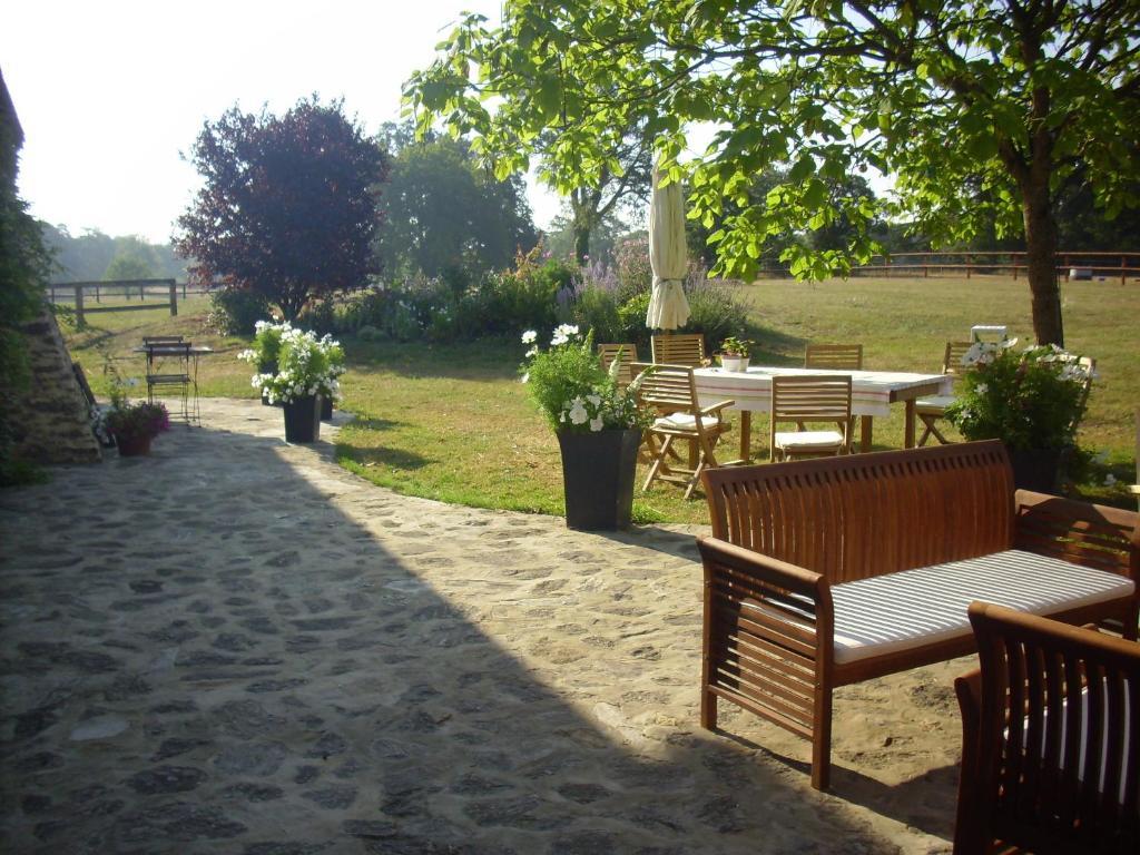 Bed and Breakfast Grand Mainguet Saint-Lambert-la-Potherie Exterior foto